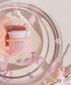 Innisfree Cherry Blossom Tone Up Cream 15